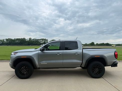 Used 2026 GMC Canyon Elevation w/ Convenience Package RWD image 7