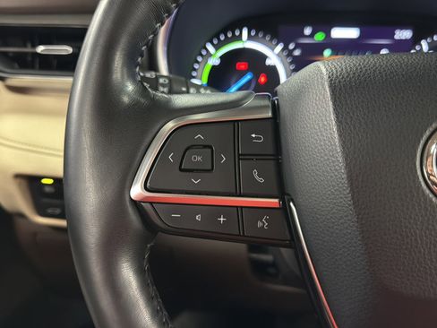 Used 2020 Toyota Highlander Limited AWD/4WD image 24