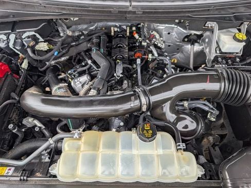 Used 2022 Ford Expedition XLT RWD image 29