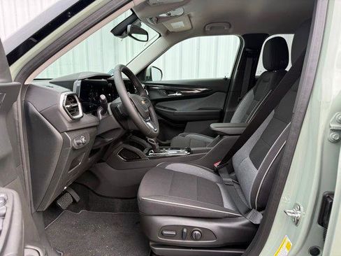 New 2026 Chevrolet TrailBlazer LT w/ Convenience Package FWD image 6