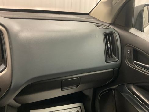 Used 2019 Chevrolet Colorado Z71 AWD/4WD image 28