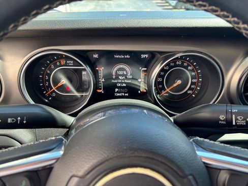 Used 2020 Jeep Gladiator Sport w/ Quick Order Package 24S AWD/4WD image 23