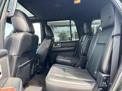 Used 2015 Ford Expedition Platinum AWD/4WD image 5