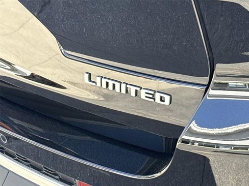 Used 2024 Jeep Grand Cherokee L Limited w/ Luxury Tech Group II AWD/4WD image 31