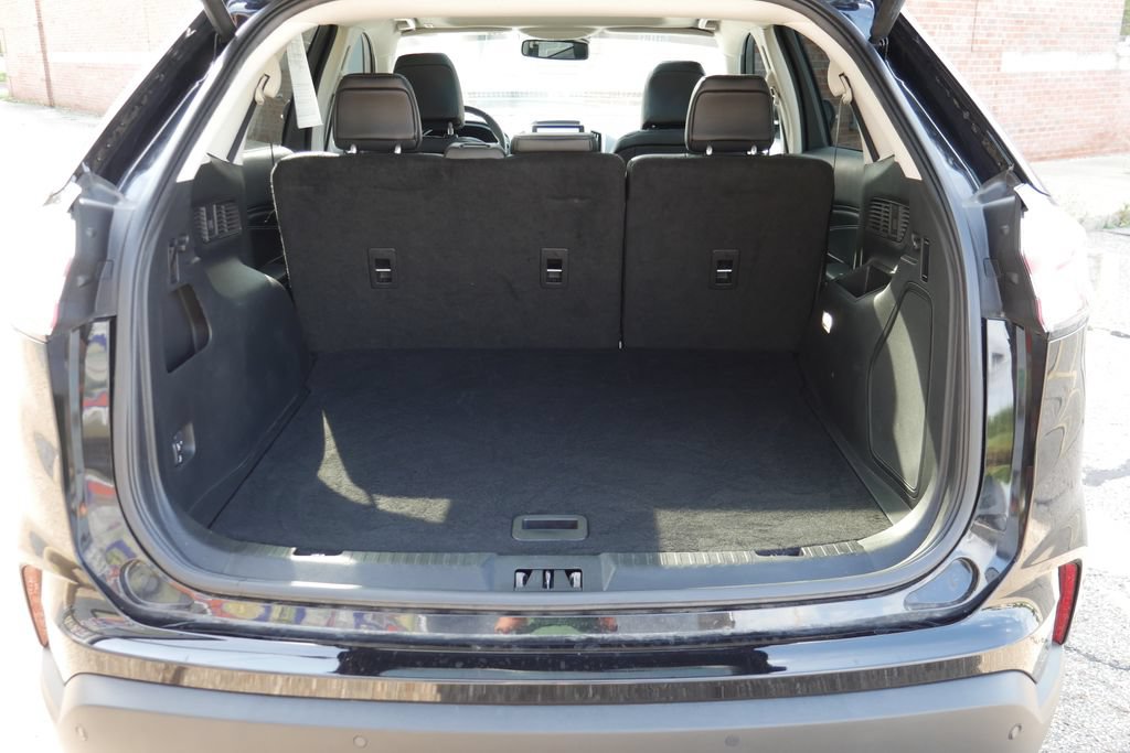 Used 2024 Ford Edge Titanium AWD/4WD image 5