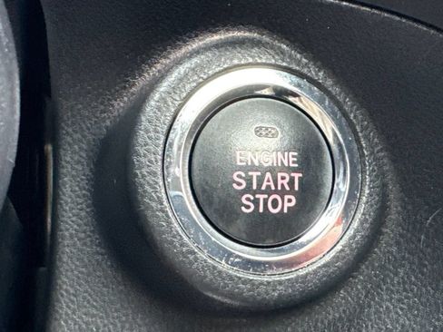Used 2024 Subaru Forester Premium AWD/4WD image 25