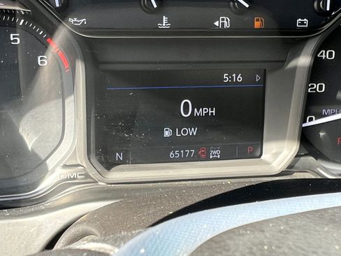 Used 2019 GMC Sierra 1500 SLE w/ SLE Value Package AWD/4WD image 12