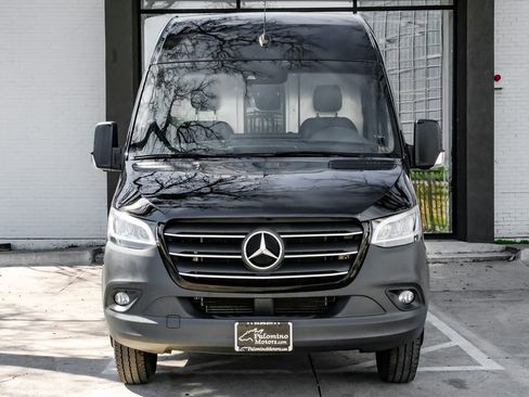 Used 2021 Mercedes-Benz Sprinter 3500 image 5
