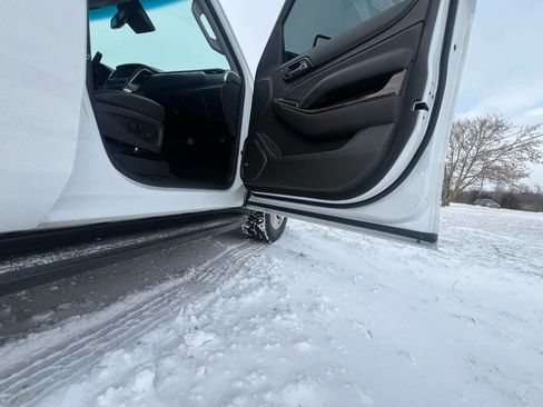 Used 2015 Chevrolet Tahoe LT w/ Luxury Package image 19