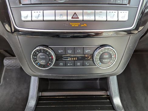 Used 2017 Mercedes-Benz GLS 450 4MATIC image 23