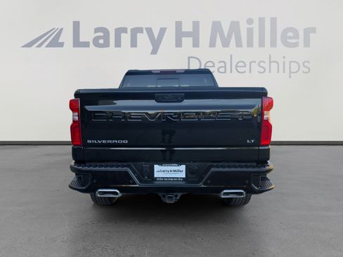 Used 2024 Chevrolet Silverado 1500 LT Trail Boss w/ LT Trail Boss Premium Package AWD/4WD image 4