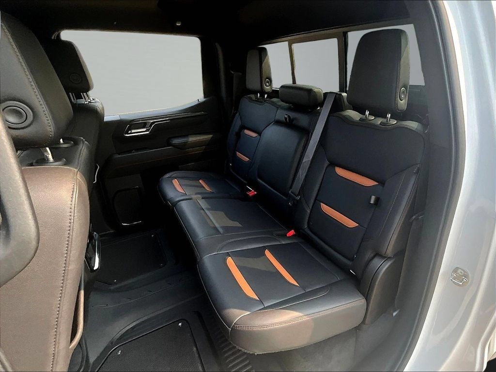 Used 2022 GMC Sierra 1500 AT4 w/ AT4 Premium Package AWD/4WD image 25