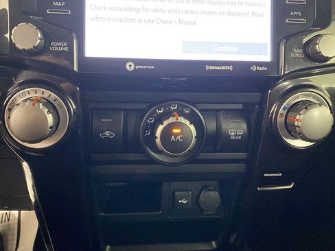 Used 2024 Toyota 4Runner TRD Off-Road Premium w/ Moonroof Package AWD/4WD image 3