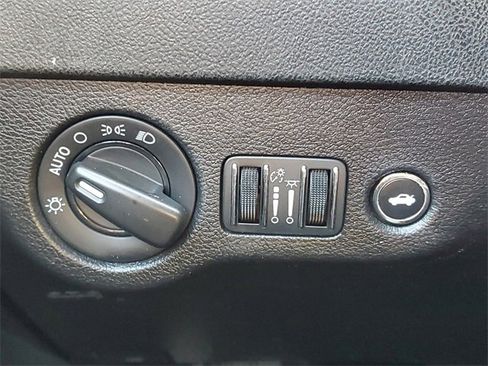 Certified 2023 Dodge Charger SXT image 18