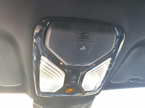 Used 2024 BMW X5 xDrive40i w/ M Sport Package AWD/4WD image 24