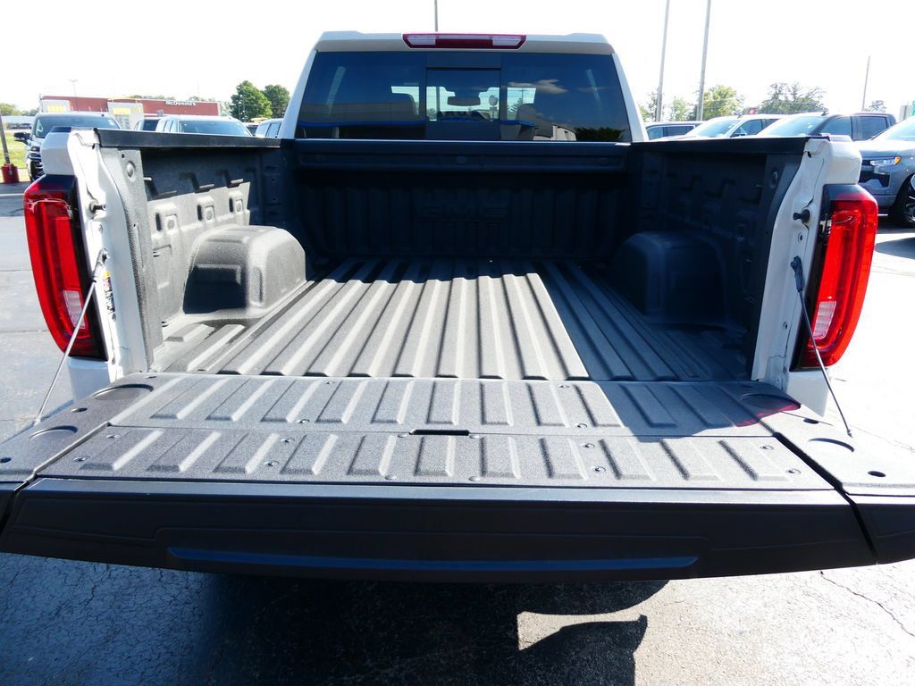 Certified 2026 GMC Sierra 1500 AT4 w/ AT4 Premium Package AWD/4WD image 17