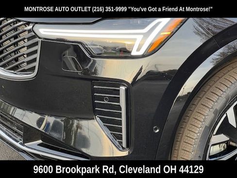 New 2026 Volvo XC90 B6 Plus w/ Protection Package Premier image 9