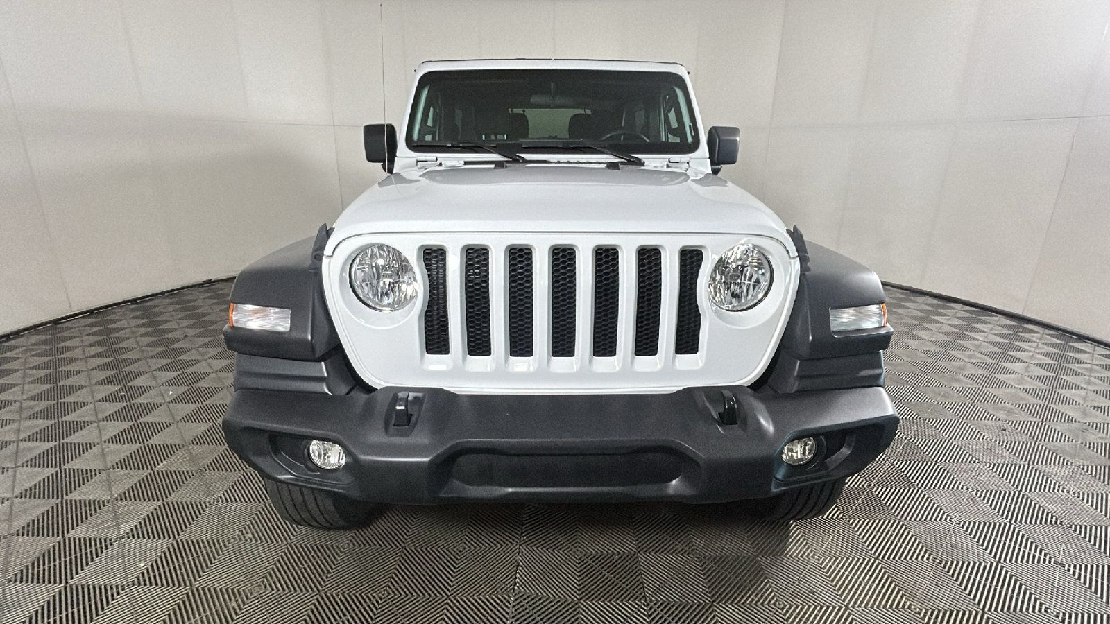Used 2021 Jeep Wrangler Sport AWD/4WD image 9