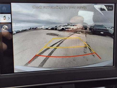 New 2026 Hyundai Elantra SE image 17