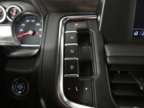 Used 2024 Chevrolet Tahoe LS AWD/4WD image 32