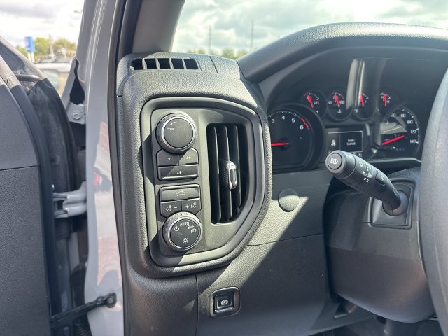 Used 2025 Chevrolet Silverado 2500 Custom w/ Z71 Off-Road Package AWD/4WD image 12