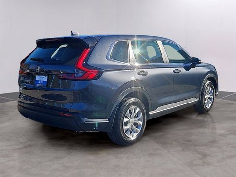 Used 2023 Honda CR-V LX image 4