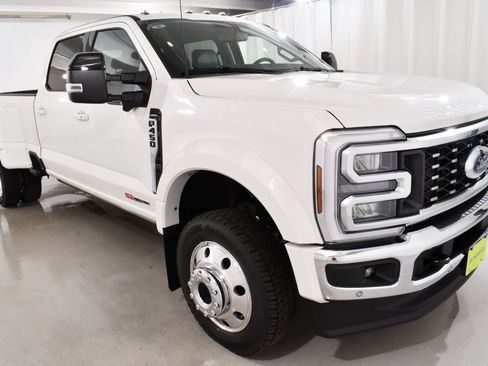 New 2026 Ford F450 Lariat w/ Lariat Ultimate Package AWD/4WD image 5