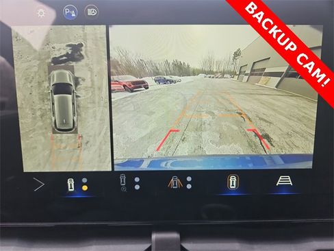 Used 2025 Chevrolet Equinox LT w/ Convenience Package II image 15