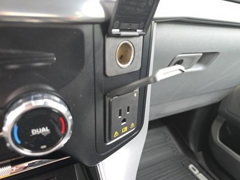 Certified 2024 Ford F150 Lariat w/ Bed Utility Package image 19