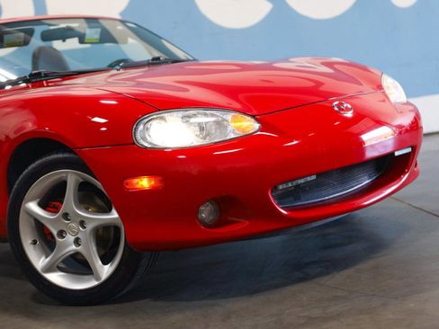 Used 2003 MAZDA MX-5 Miata LS RWD image 43