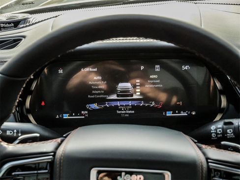 New 2026 Jeep Grand Cherokee Summit image 38