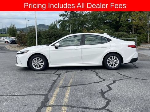 Used 2025 Toyota Camry LE FWD image 2