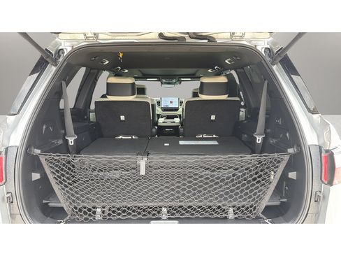 Used 2023 Toyota Sequoia Capstone AWD/4WD image 13