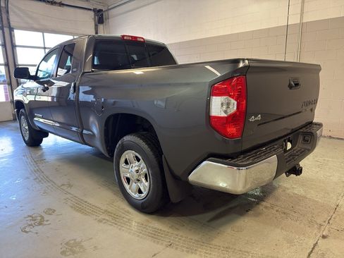 Used 2016 Toyota Tundra SR5 AWD/4WD image 4