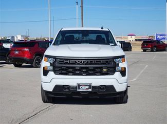 New 2026 Chevrolet Silverado 1500 Custom video 2