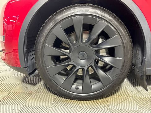 Used 2023 Tesla Model Y Long Range AWD/4WD image 27