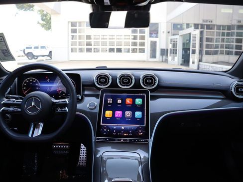 Used 2025 Mercedes-Benz C 300 Sedan image 15