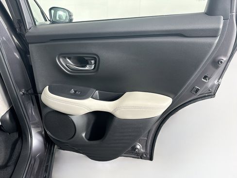 Used 2023 Honda HR-V LX image 28