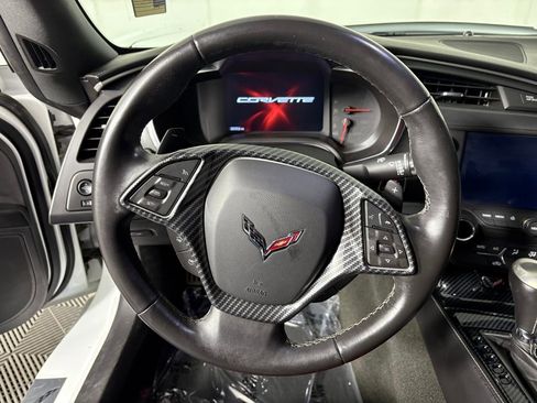 Used 2014 Chevrolet Corvette Stingray Coupe image 15