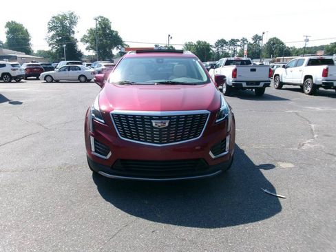 Used 2020 Cadillac XT5 Premium Luxury FWD image 3