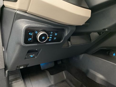 Used 2023 Ford Bronco Wildtrak AWD/4WD image 19