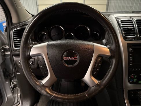 Used 2010 GMC Acadia SLT image 11