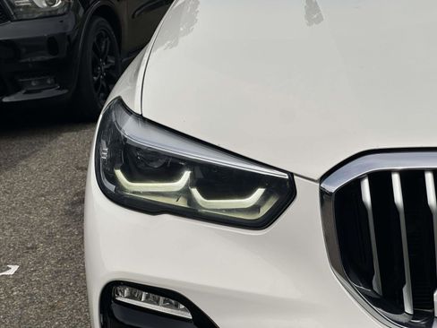 Used 2019 BMW X5 xDrive40i w/ M Sport Package AWD/4WD image 7