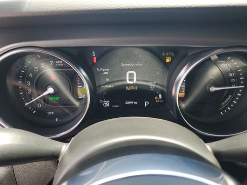 Used 2023 Jeep Wrangler Unlimited Rubicon 4xe AWD/4WD image 32