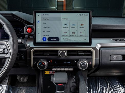 Used 2025 Toyota Tacoma TRD Off-Road image 24