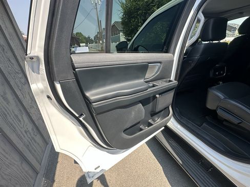 Used 2025 Ford Expedition Max Platinum AWD/4WD image 53