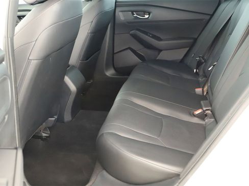 Used 2023 Honda Accord Sport image 27