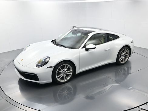 Certified 2022 Porsche 911 Carrera image 31