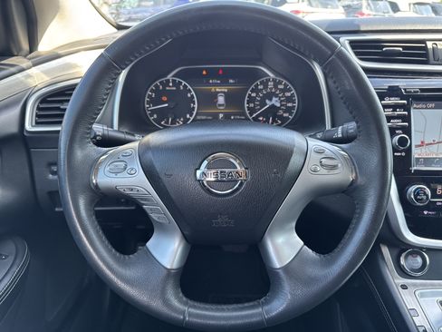 Used 2016 Nissan Murano SV FWD image 11