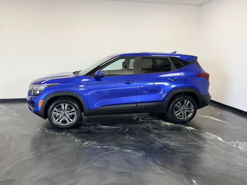 Used 2023 Kia Seltos LX AWD/4WD image 20